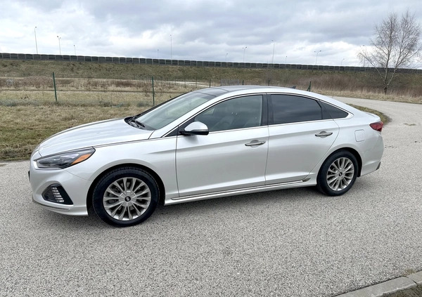 Hyundai Sonata cena 89999 przebieg: 75000, rok produkcji 2018 z Skwierzyna małe 79